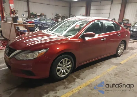 2017 Nissan Altima 2.5 S z USA, uszkodzony, nr VIN 1N4AL3AP4HC478298